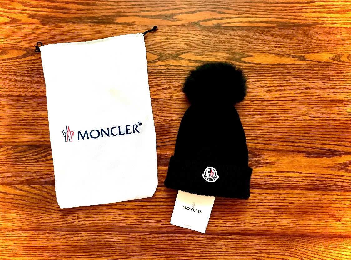 Zimná čiapka Moncler beanie