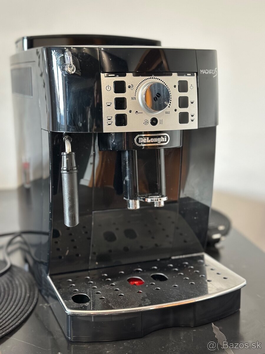 Delonghi Magnifica S