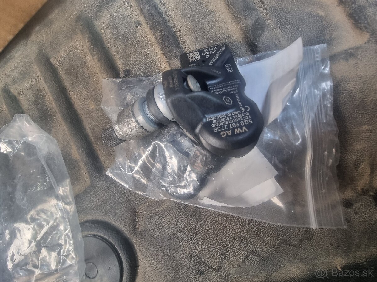 Snímač tlaku pneumatik VW touareg 5Q0907275B