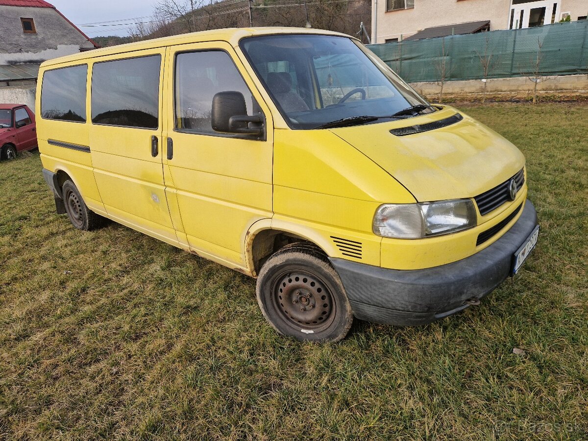 VW Caravelle