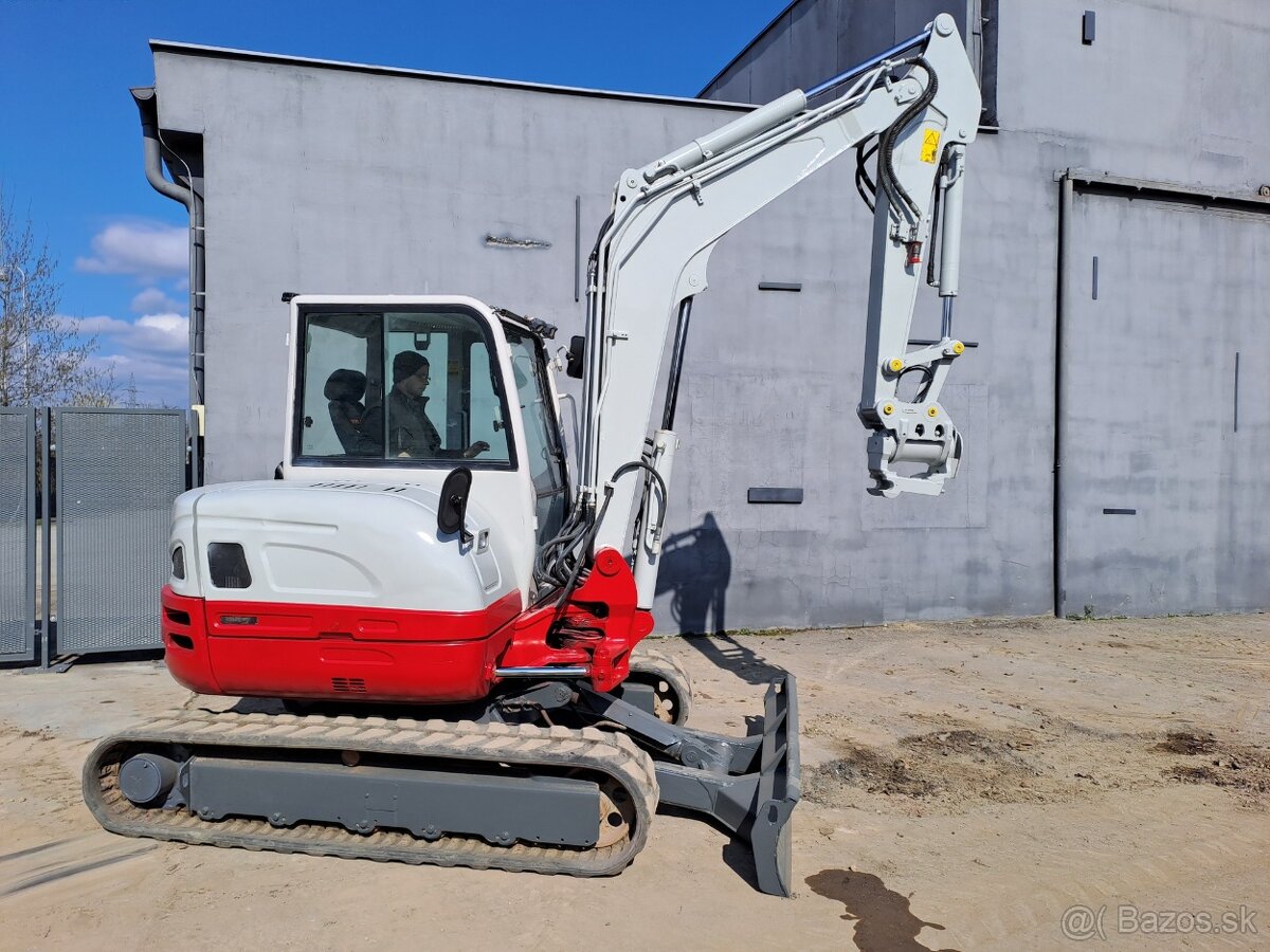 Takeuchi TB260 Repas