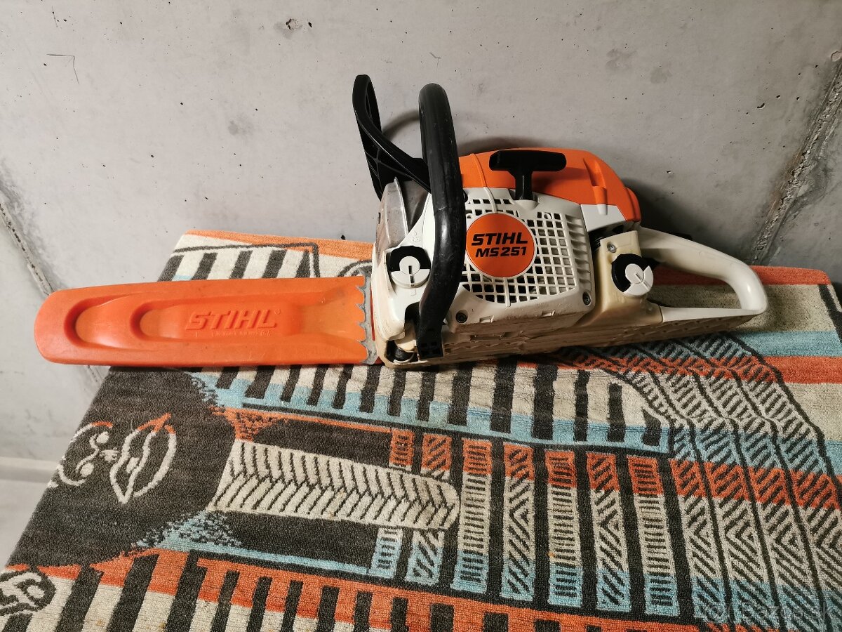 Stihl ms 251/C motorova pila