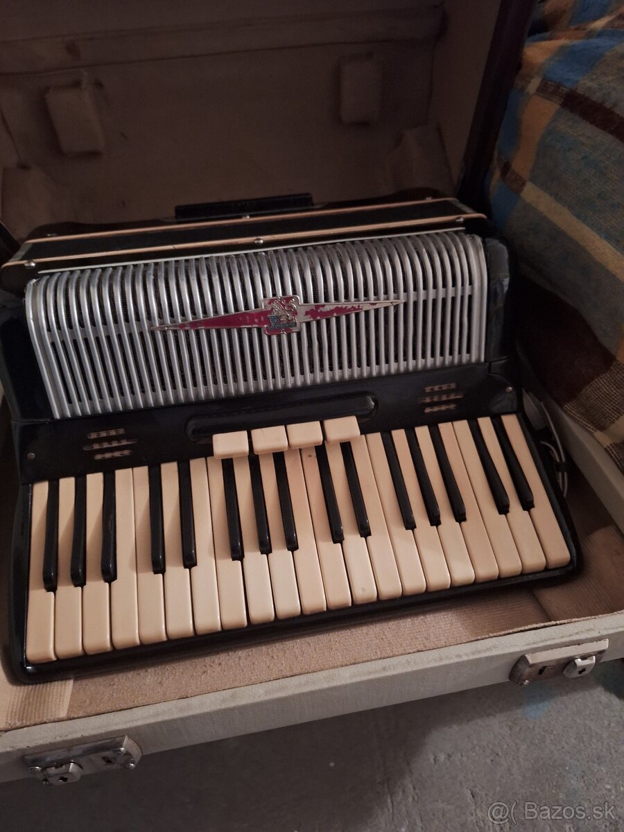 80 basová harmonika