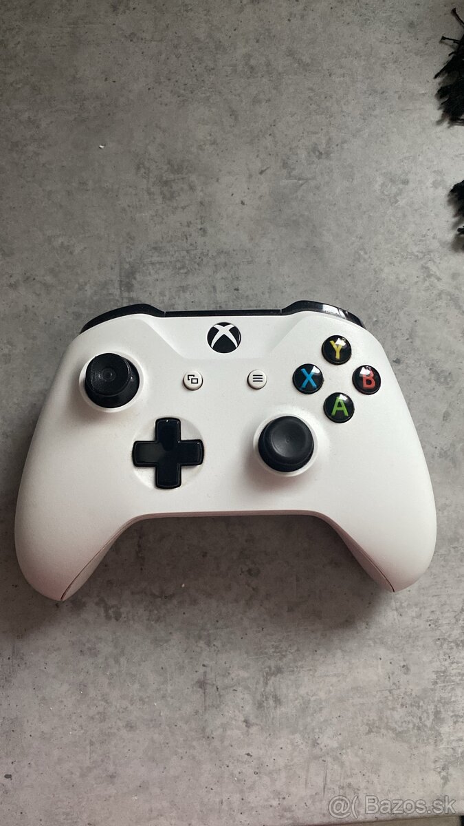 Ovládač Xbox One