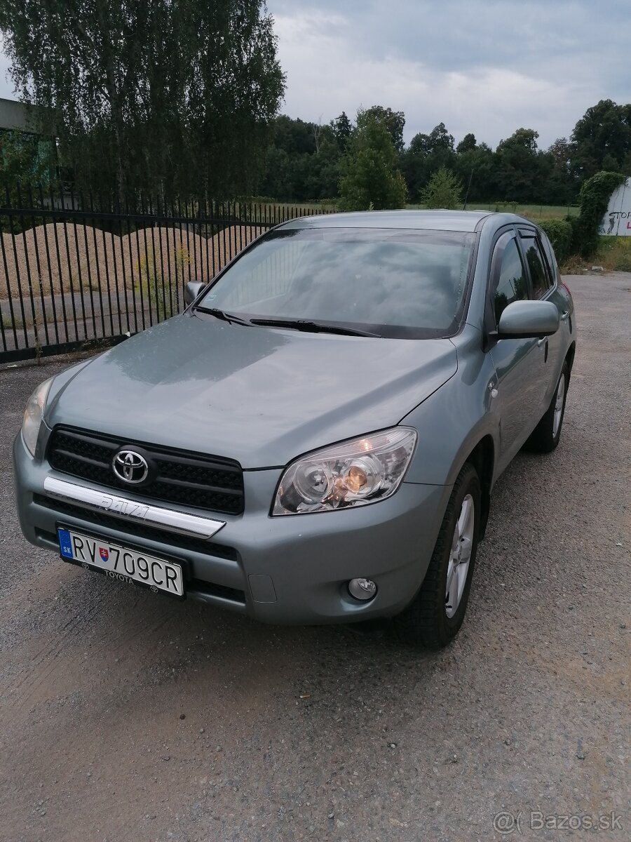 Toyota RAV 4  2,2 D 2006