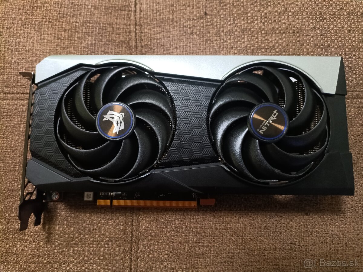 SAPPHIRE Nitro  Radeon RX 6600 XT 8GB