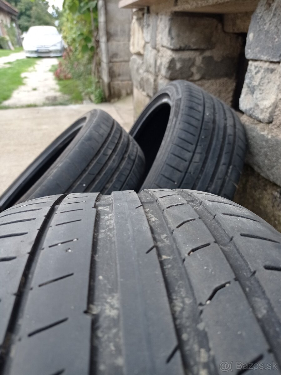 225/40 R18 pneumatiky letné Continental