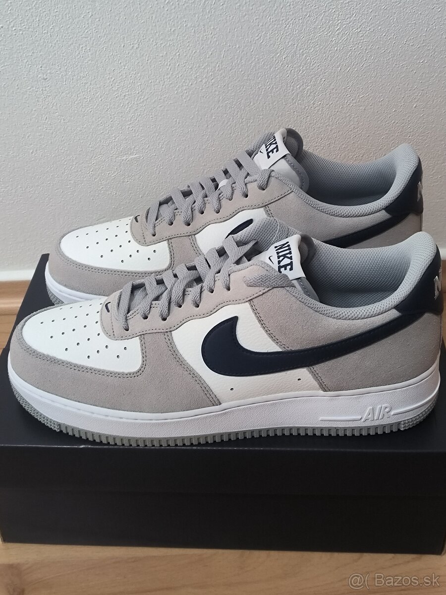 Predám Nike AIR FORCE 1 '07