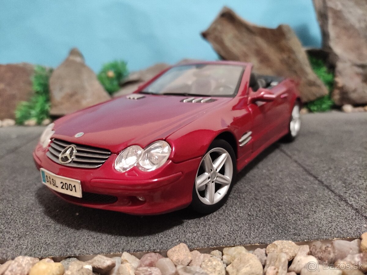 Prodám model 1:18 Mercedes Benz SL 500 2001