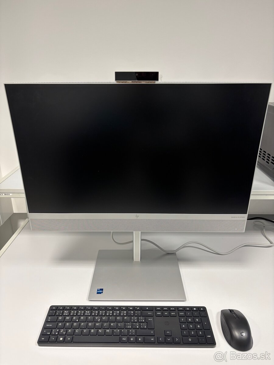 HP EliteOne 870 G9 Silver (nový, rozbalený)