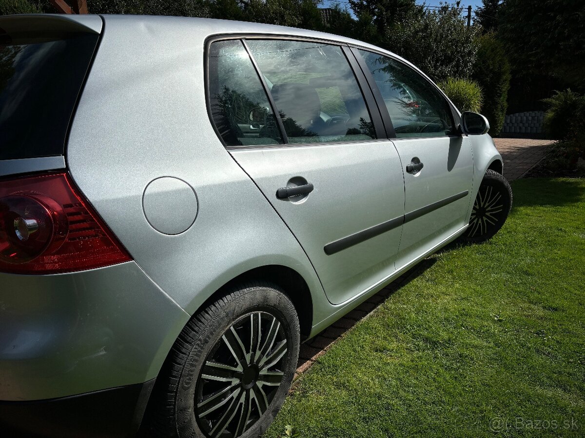 Volswagen Golf 5 1.4 16V