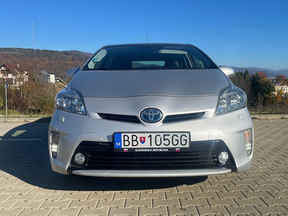 Toyota Prius 1.8 CVT hybrid PREMIUM