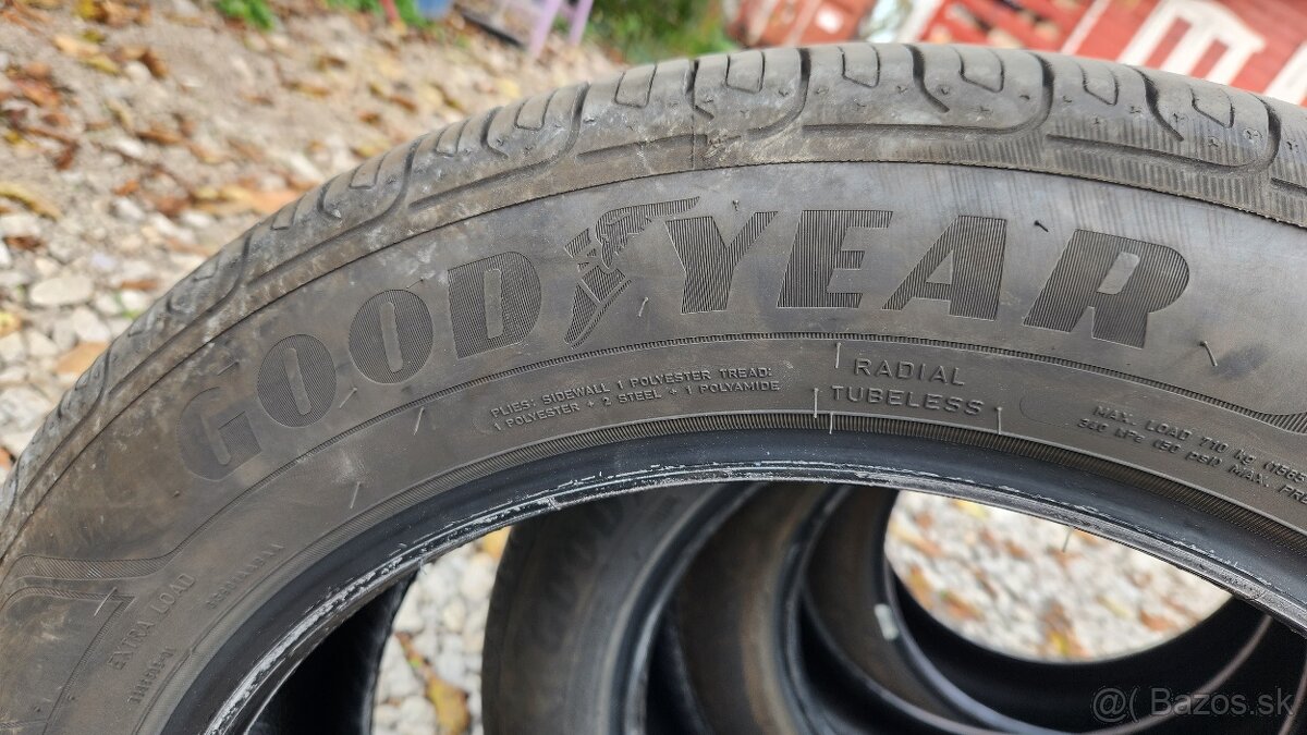 Goodyear Efficient Grip 195/60/18