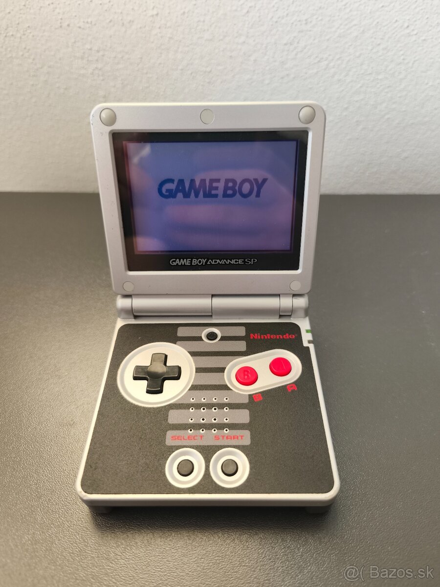 Gameboy Advance SP NES original