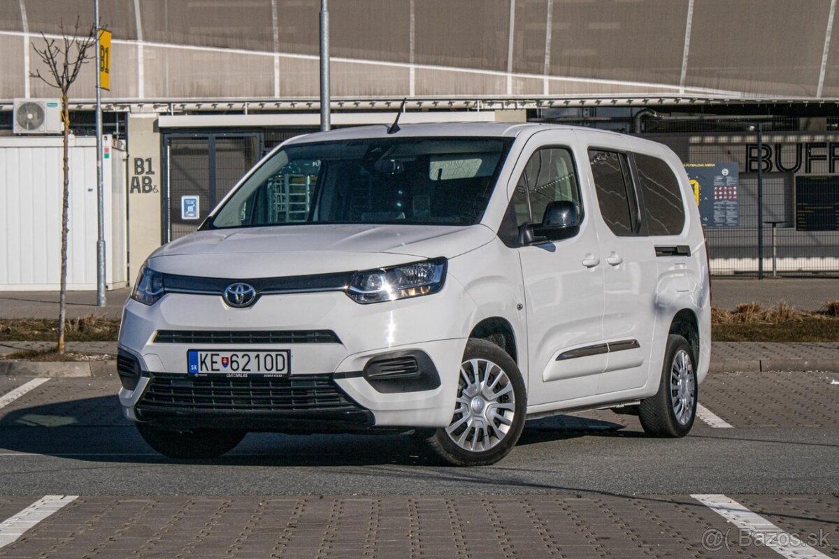 Toyota Proace City Verso 1.2T 110 Long Family