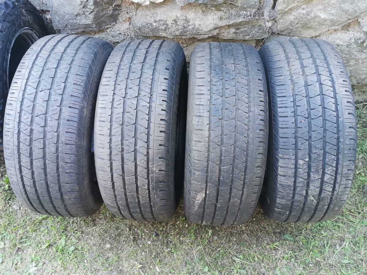 Celoročné pneu R18