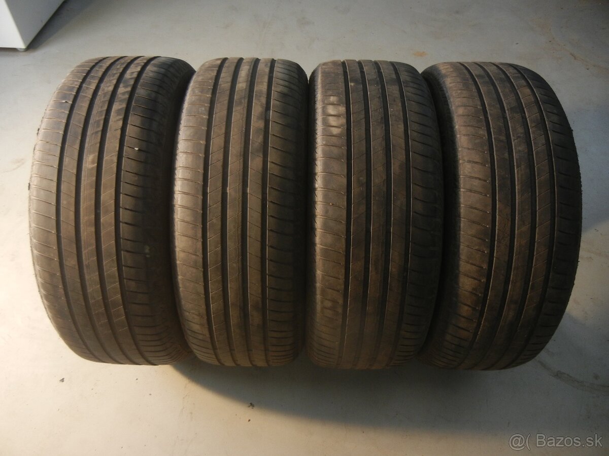 Letní pneu Bridgestone 235/50R19