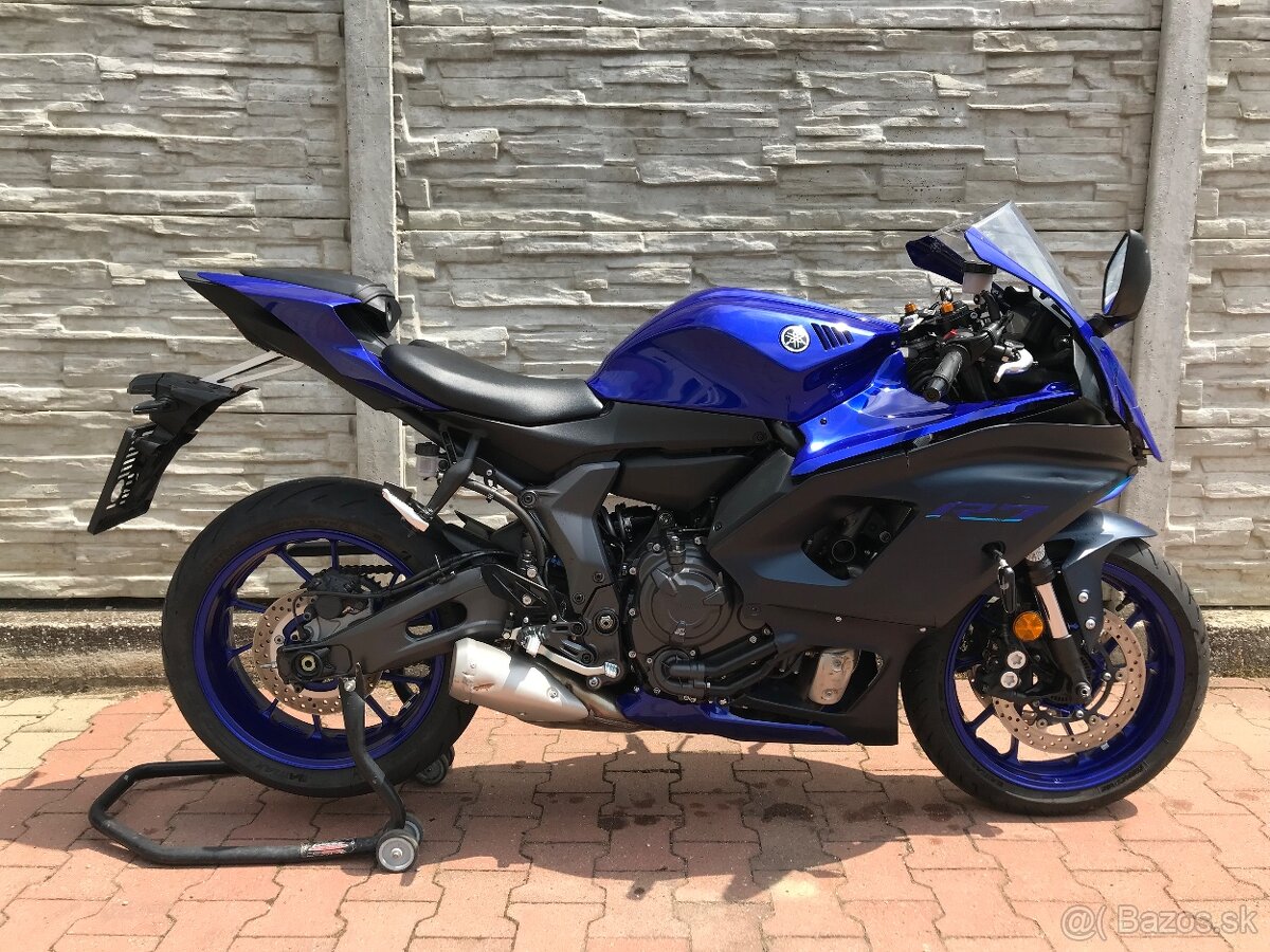 YAMAHA R7 REZERVOVANA