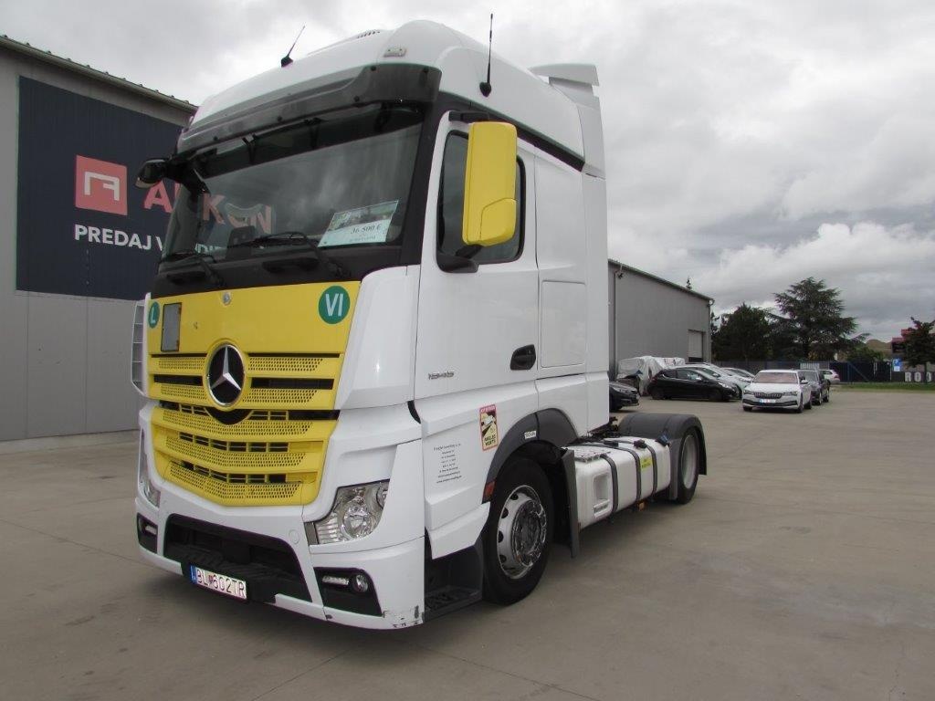 Predám ťahač MERCEDES BENZ Actros Mega BL602