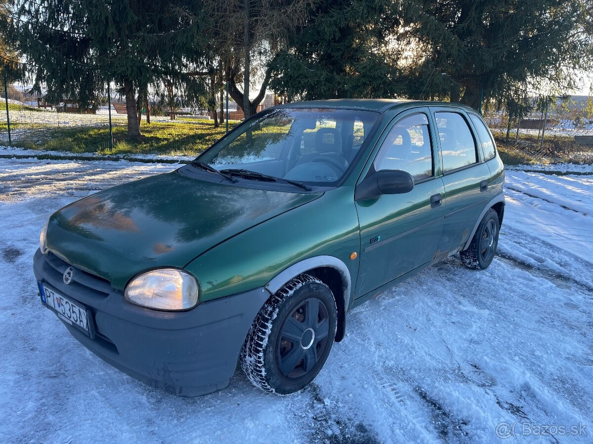 Predám Opel corsa 1.2i eco r.v1996