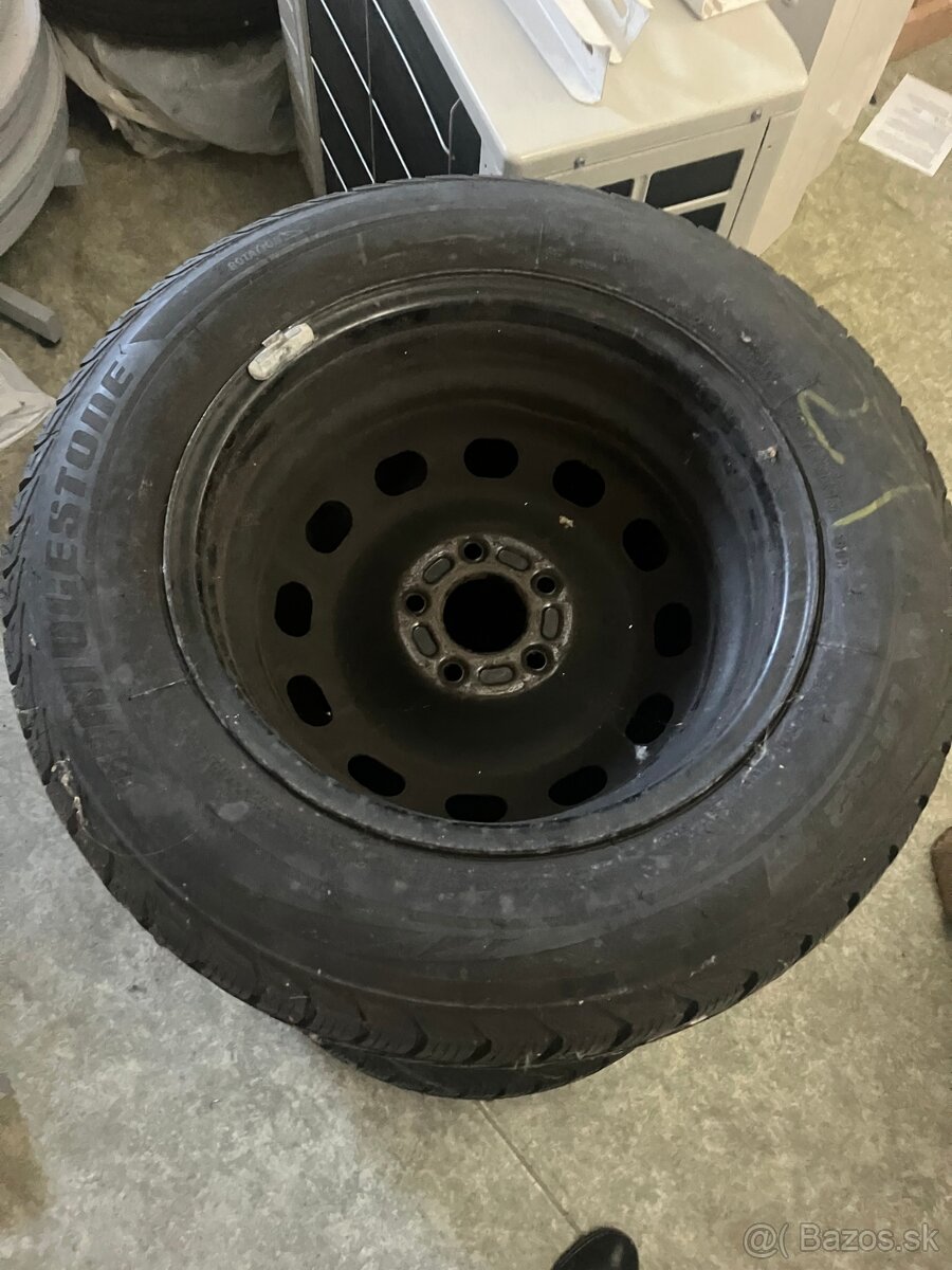 Pneumatiky   + disky 195/65/R15 Bridgestone,Pirelli