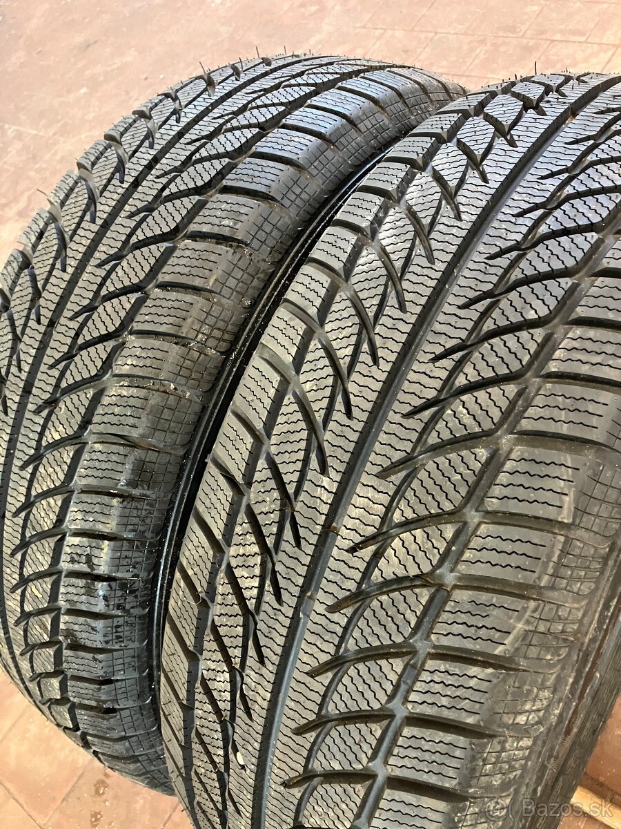 235/65 R17 2ks Goodride snowmaster