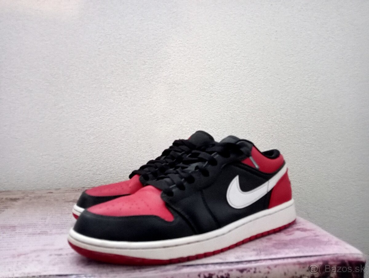 Jordan 1 low red