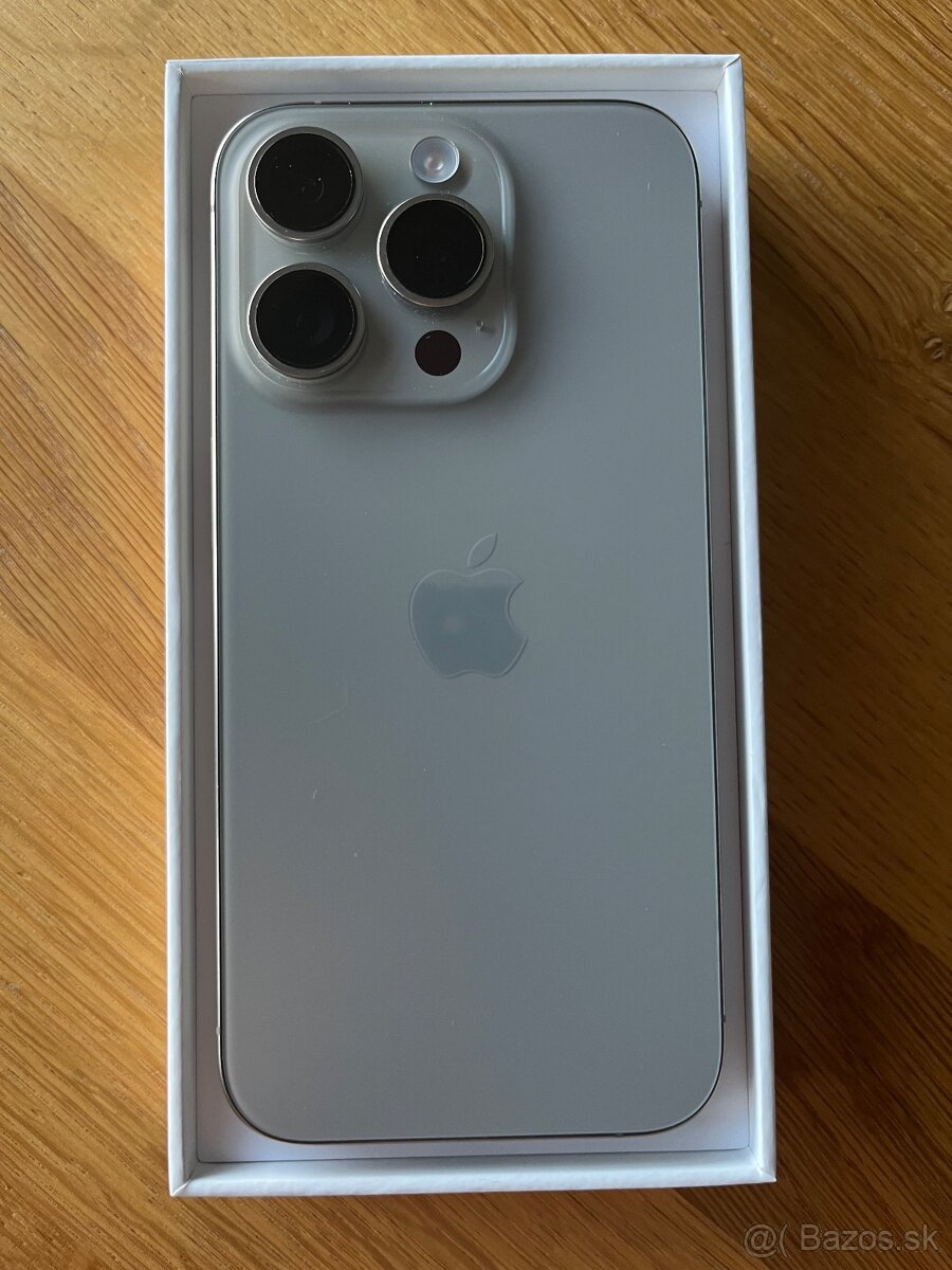 Apple iphone 15 Pro prírodný titán