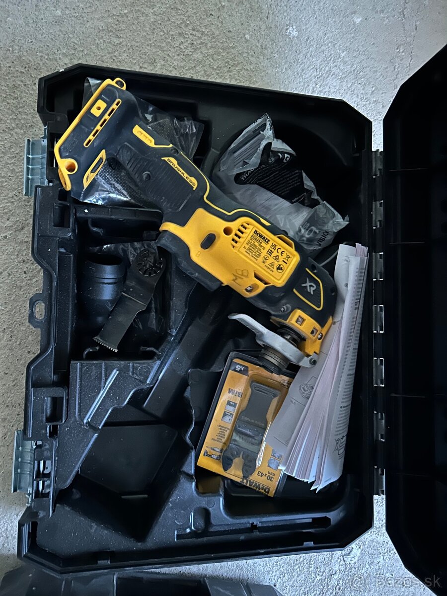 Dewalt