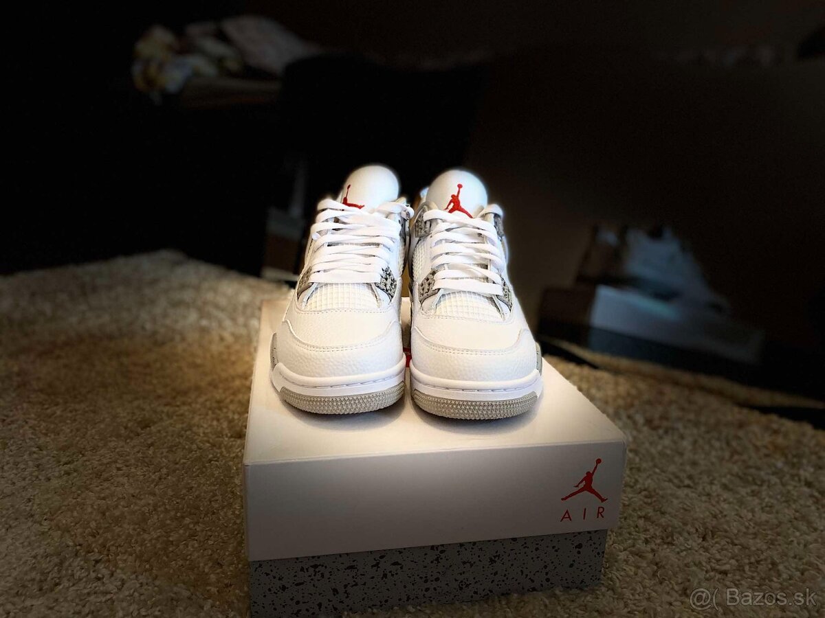 Air Jordan 4 White Oreo (veľ. 42)