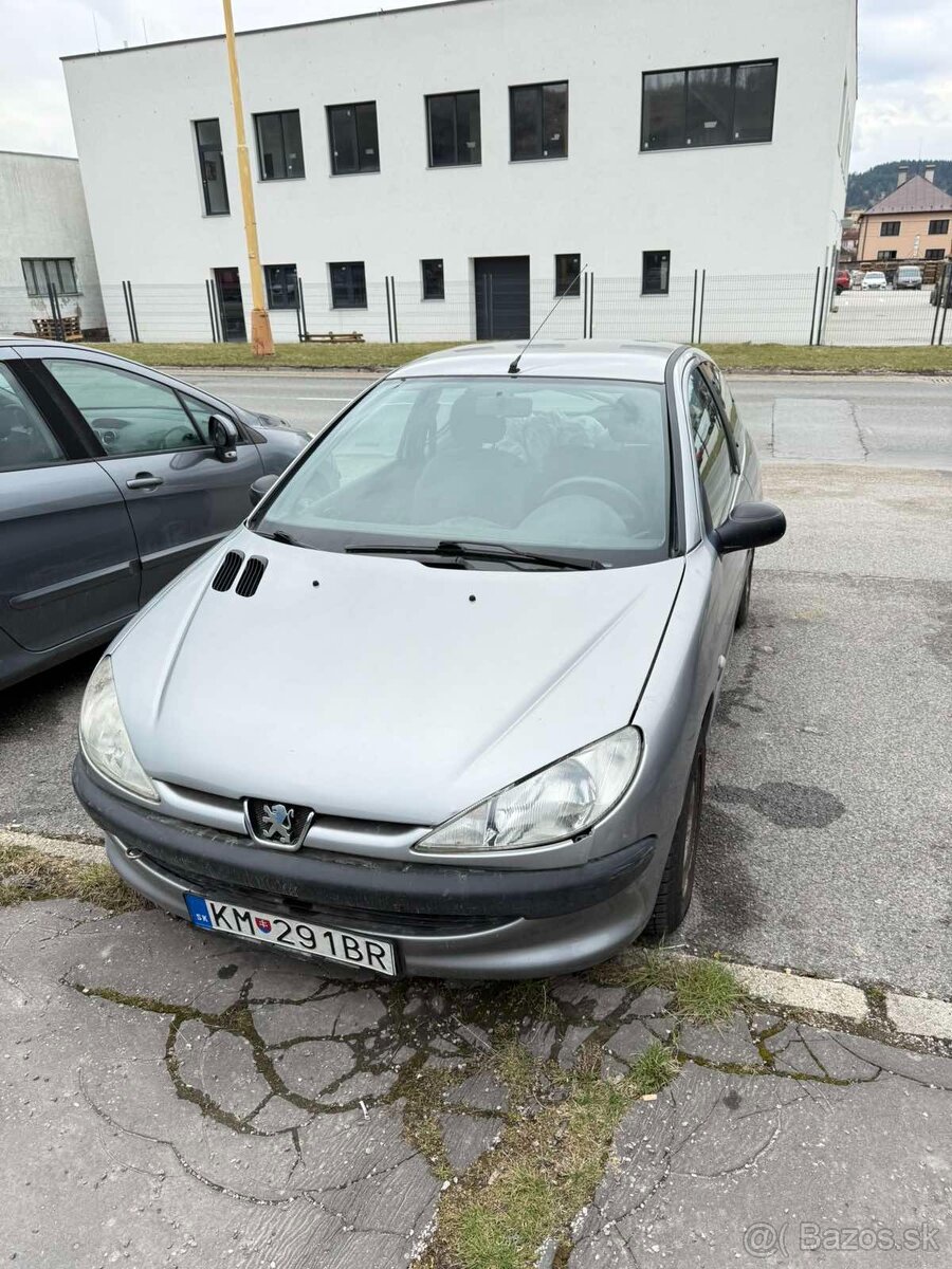 Peugeot 206 1.1E