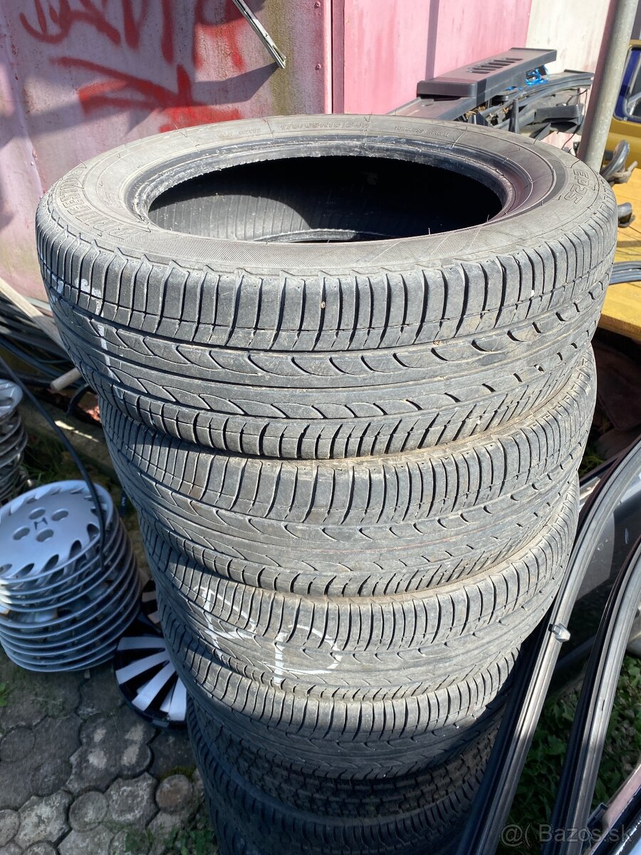 4ks letné pneumatiky BRIDGESTONE 175/65R15 r 2015 5mm dezen