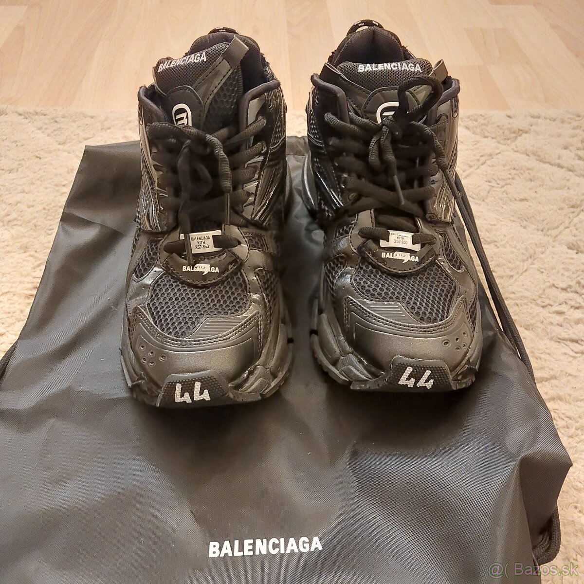 Balenciaga runner