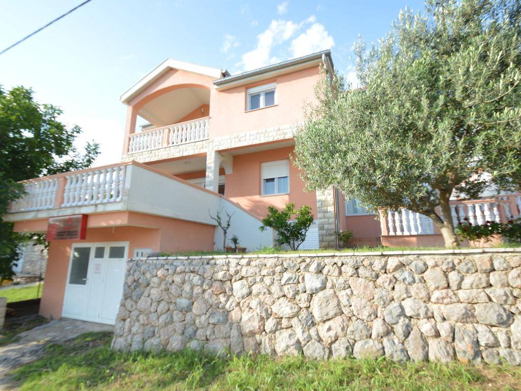 CHORVÁTSKO - Dom so 4 apartmánmi - MASLENICA, Zadar