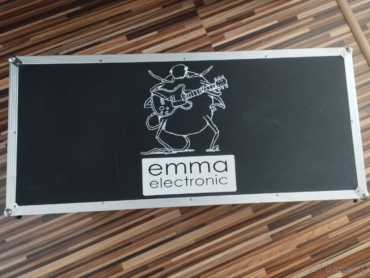 Pedalboard/Emma Electronic kufor