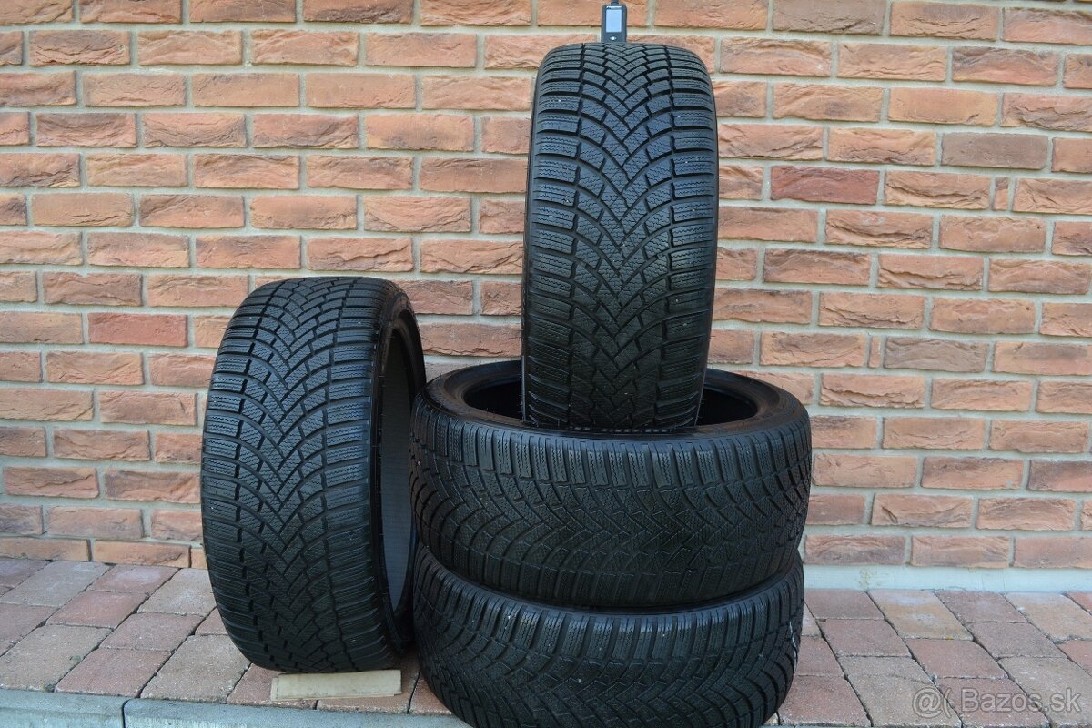 225/40 R18 Zimne pneumatiky Bridgestone