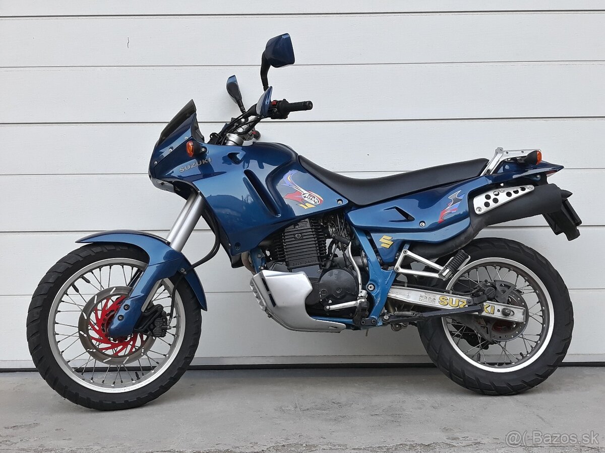 Suzuki DR400