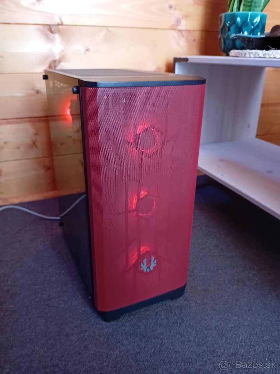 hráčske PC v cene 350e s ryzen 5 16GB a RTX3050