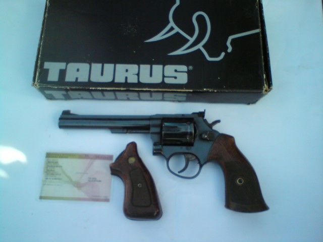 PREDÁM REVOLVER TAURUS 22LR