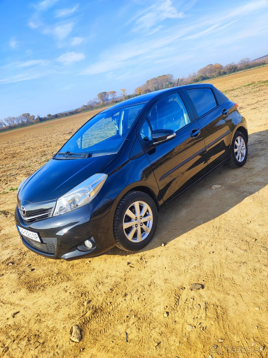 Toyota yaris 2014