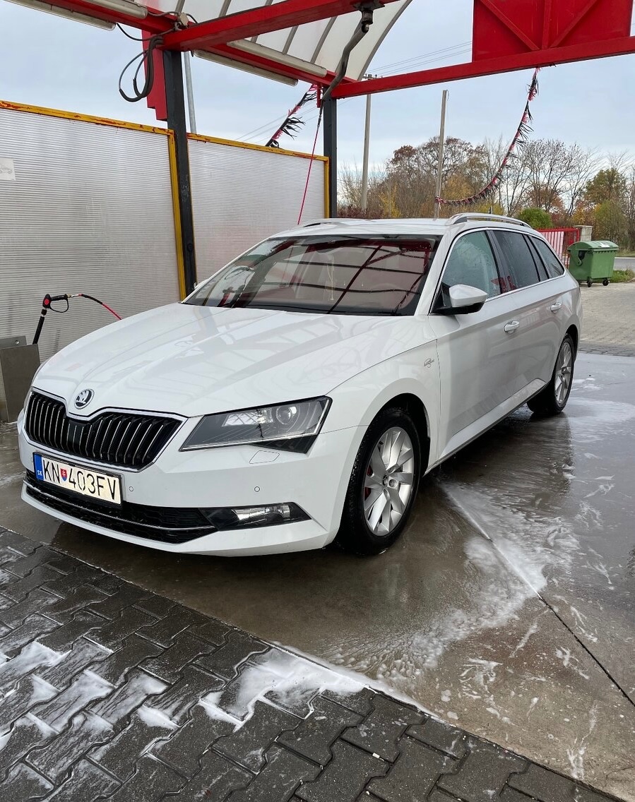 Skoda Superb combi L&K