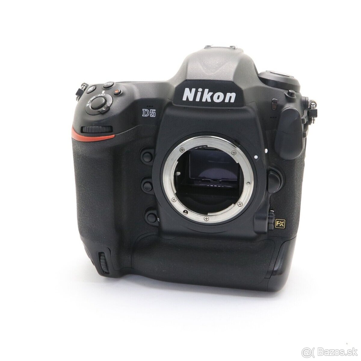 NIKON D5