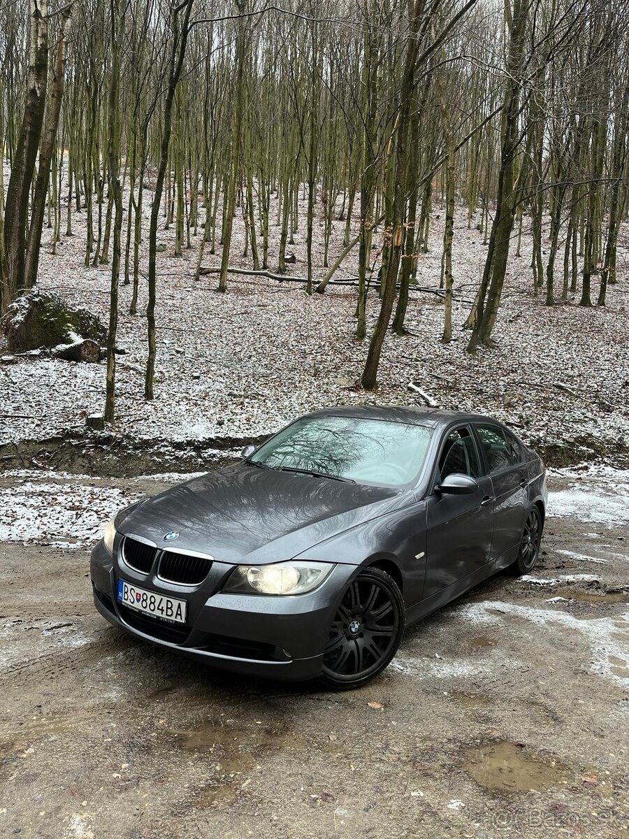 BMW E90 318i