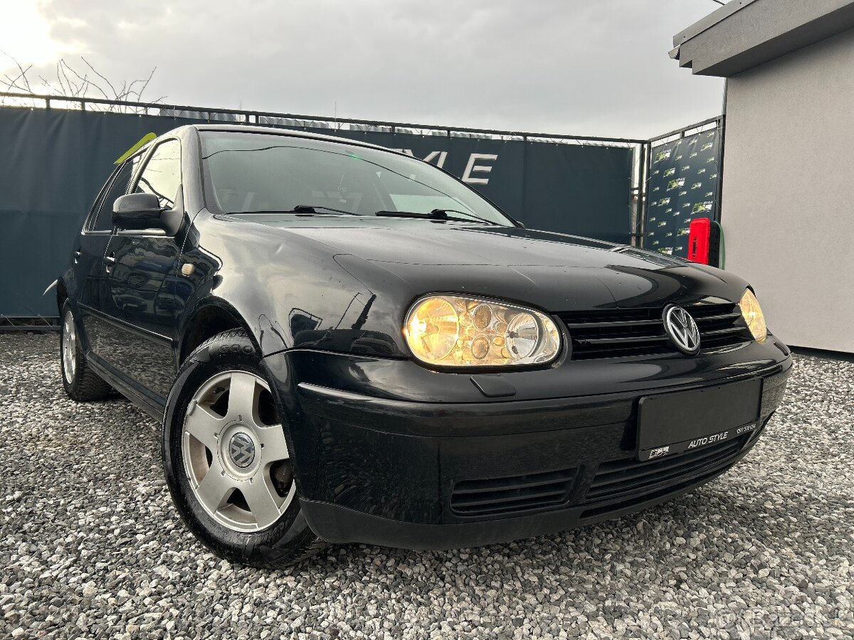 Volkswagen Golf 1.6 Highline