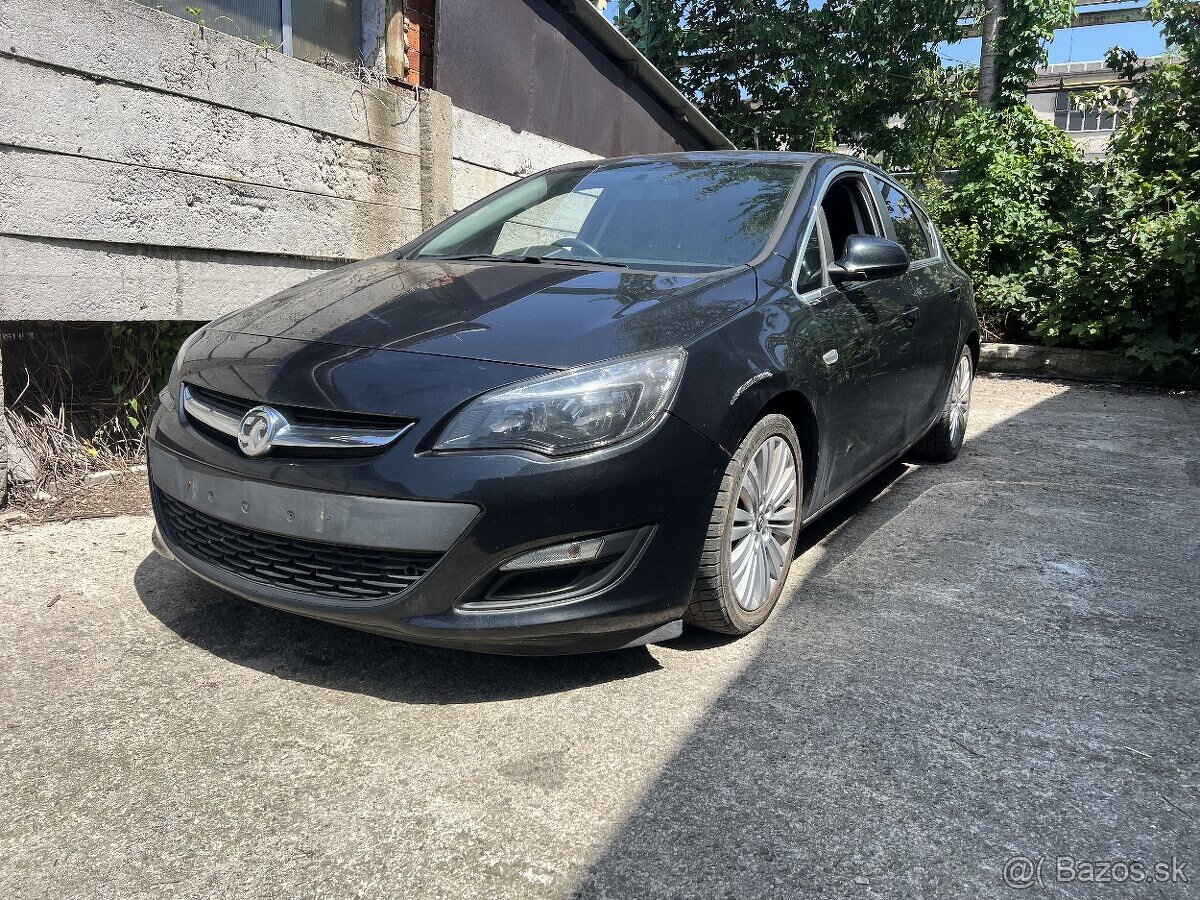 predam diely na opel astra J 1.6 benzin 2015 kod motora B16X