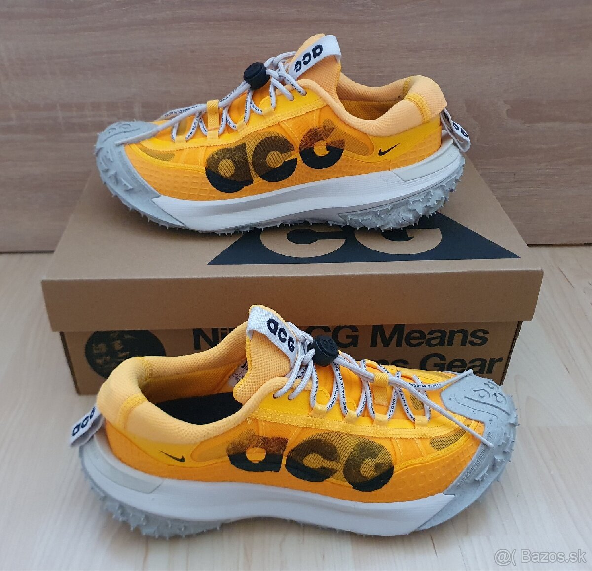 Nike ACG Mountain Fly Low 2 Laser Orange