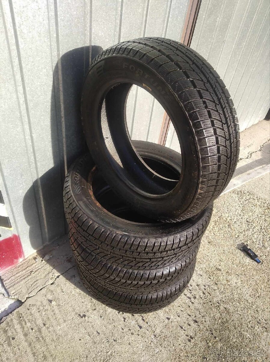 Predám 4ks zimné pneu.165/60R14 fortune dezén 6,9mm