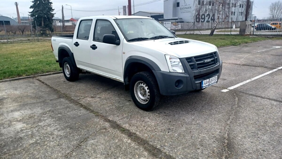 Predám Isuzu D-Max 4x4 (2011) – Spoľahlivé a zachovalé