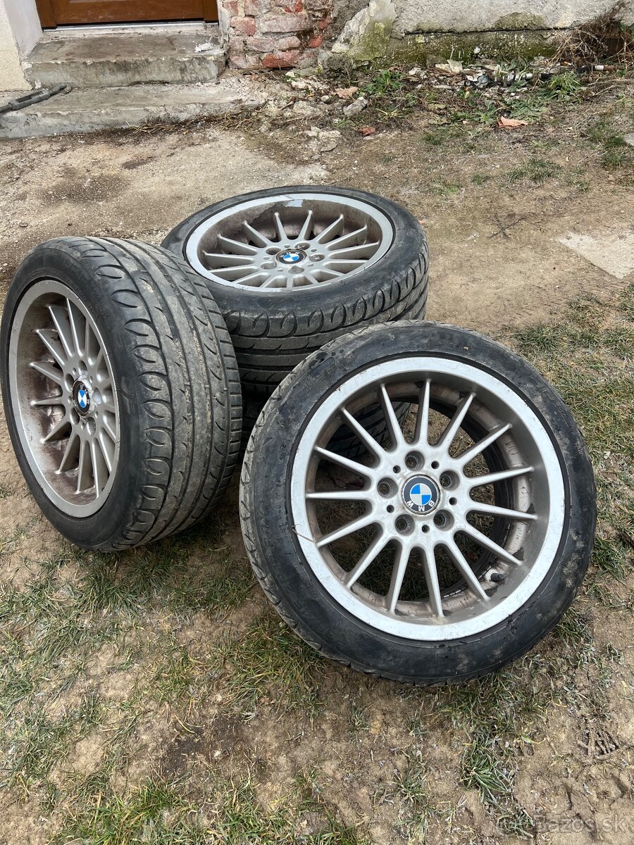 Predám Styling 32 r17