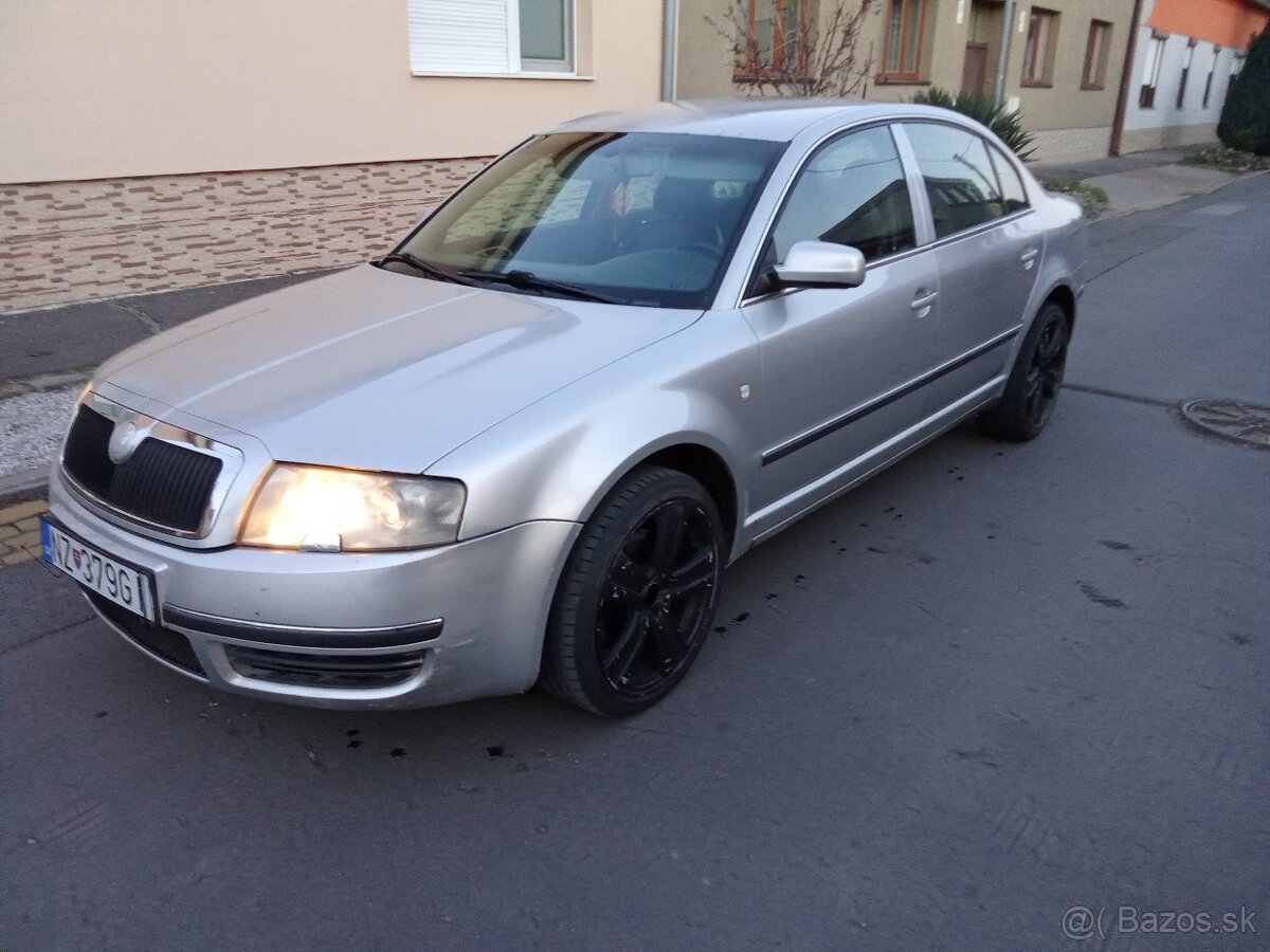 SKODA SUPERB VO VYBORNOM STAVE